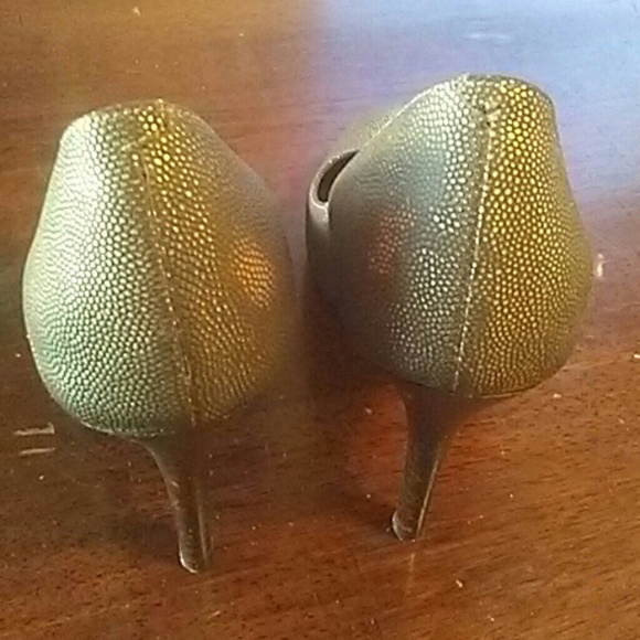 Cole Haan metallic heels - Picture 5 of 7